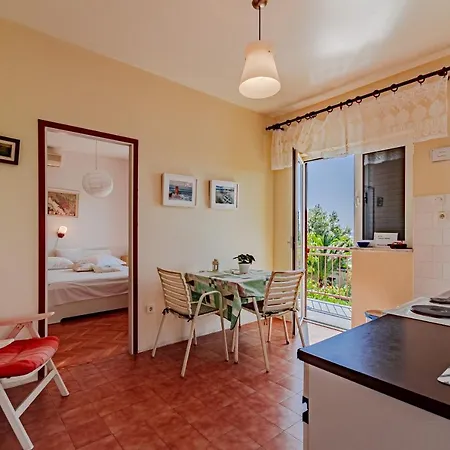 With Parking Space Orebic, Peljesac - 10178